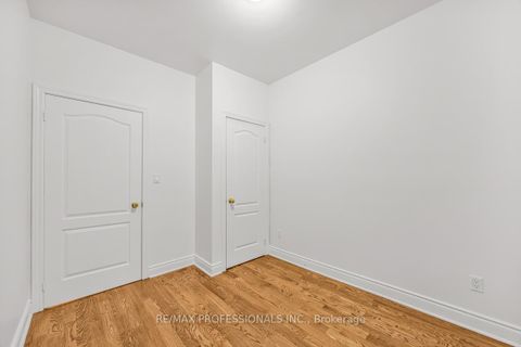 Photo 13 at 213 Major Street, University, Toronto