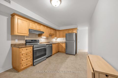 Photo 21 at 213 Major Street, University, Toronto