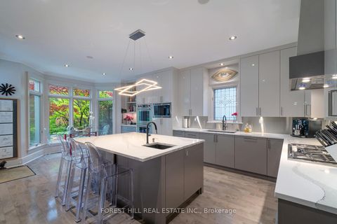 Photo 10 at 12 Shorncliffe Avenue, Casa Loma, Toronto