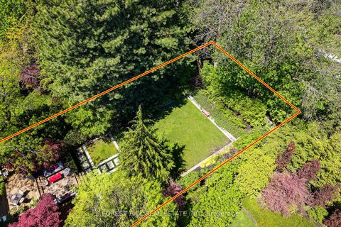 Photo 43 at 12 Shorncliffe Avenue, Casa Loma, Toronto