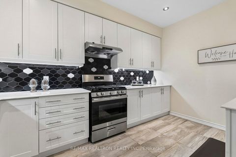 Photo 6 at 494 Rita's Avenue, Summerhill Estates, Newmarket
