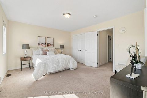 Photo 17 at 494 Rita's Avenue, Summerhill Estates, Newmarket