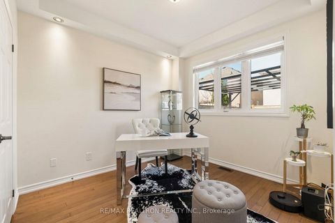Photo 37 at 494 Rita's Avenue, Summerhill Estates, Newmarket