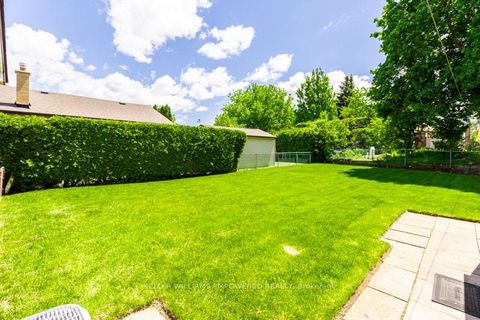 Photo 25 at 17 Checkendon Drive, Kipling, Toronto