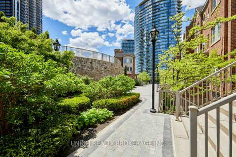 Photo 1 at 39 - 93 The Queensway, Swansea, Toronto