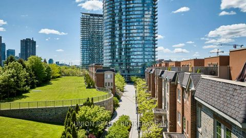 Photo 21 at 39 - 93 The Queensway, Swansea, Toronto