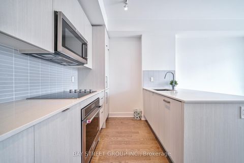 Photo 6 at 905 - 181 Bedford Road, Annex, Toronto