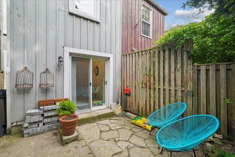 Photo 26 at 452 Sumach Street, South St. James Town, Toronto