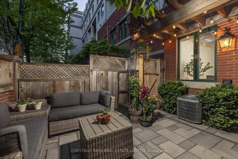 Photo 30 at 101 - 500 Richmond Street W, Waterfront Communities C1, Toronto