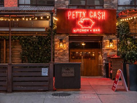 Photo 31 at 101 - 500 Richmond Street W, Waterfront Communities C1, Toronto