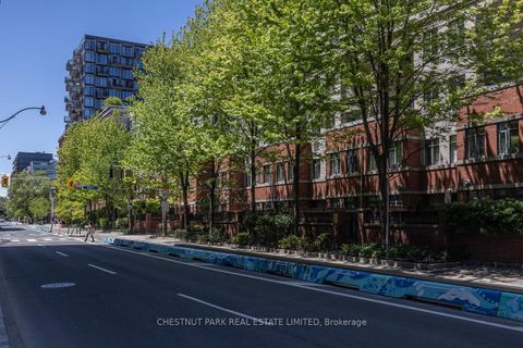 Photo 36 at 101 - 500 Richmond Street W, Waterfront Communities C1, Toronto