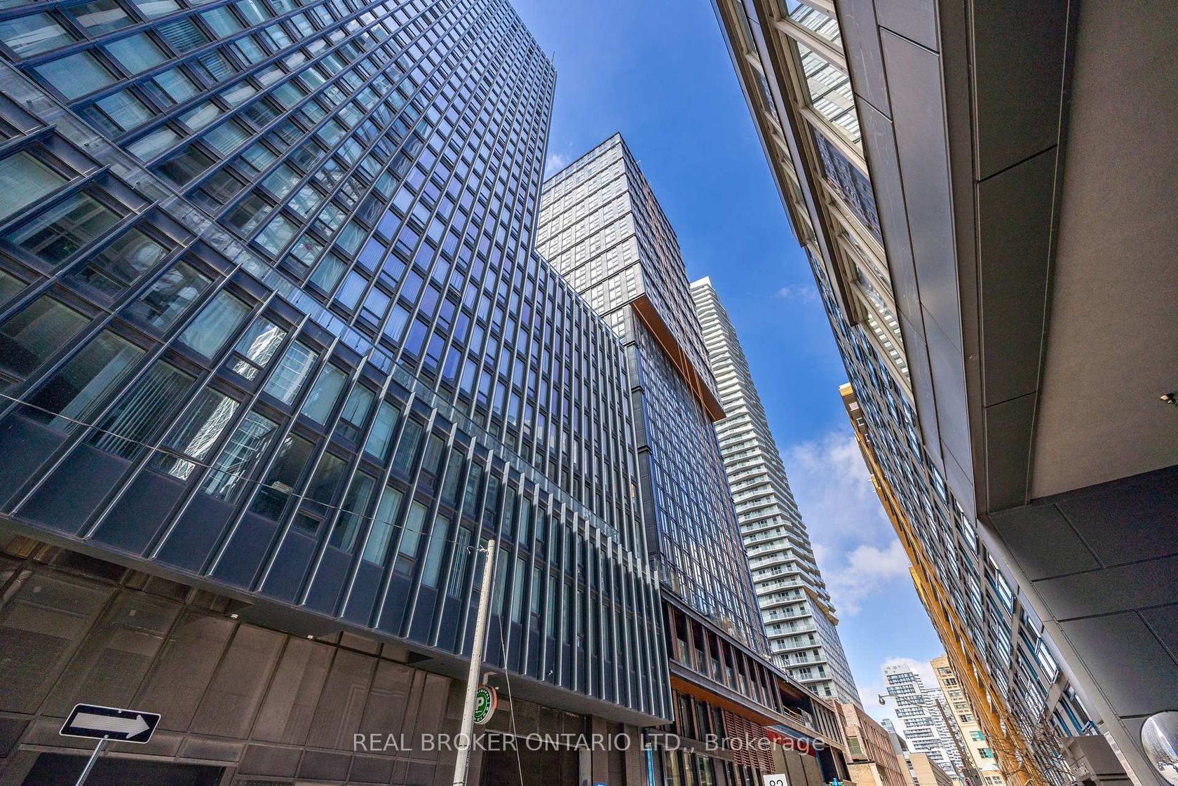 2006 - 82 Dalhousie Street, Yonge Corridor, Toronto 
