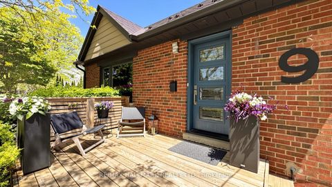 Photo 1 at 9 Squires Avenue, Parkview, Toronto