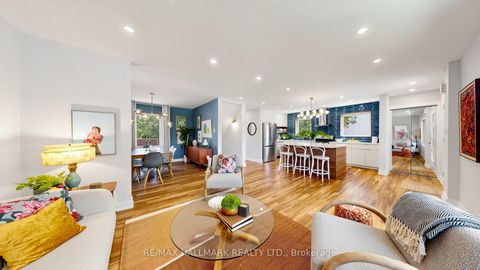 Photo 4 at 9 Squires Avenue, Parkview, Toronto