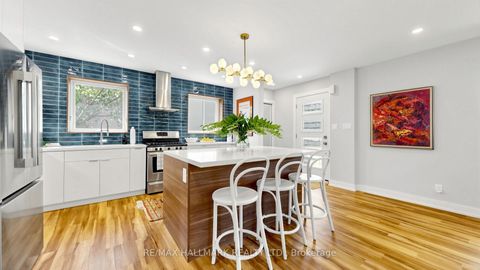 Photo 7 at 9 Squires Avenue, Parkview, Toronto