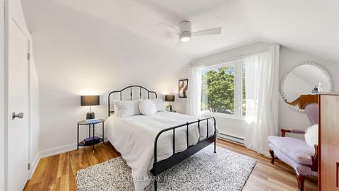 Photo 16 at 9 Squires Avenue, Parkview, Toronto