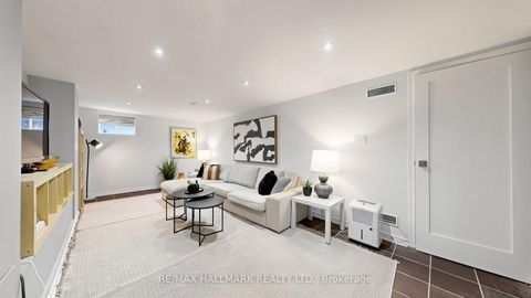 Photo 19 at 9 Squires Avenue, Parkview, Toronto