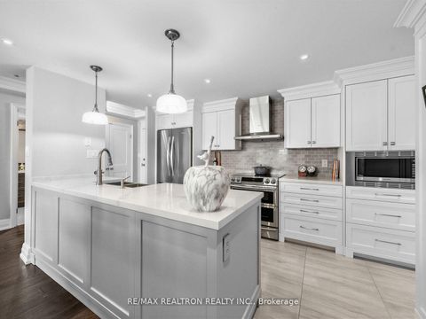Photo 5 at 509 - 268 Ridley Boulevard, Nortown, Toronto
