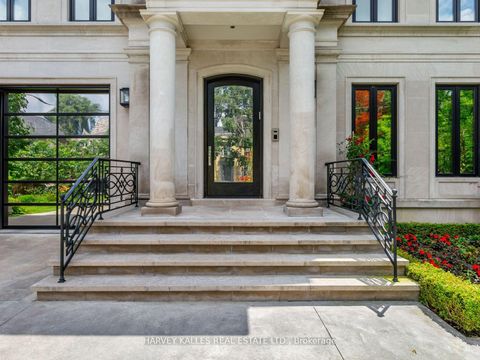 Photo 3 at 327 Cortleigh Boulevard, Nortown, Toronto