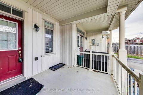 Photo 3 at 33 Pearcey Crescent, West Bayfield, Barrie