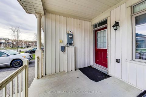 Photo 4 at 33 Pearcey Crescent, West Bayfield, Barrie