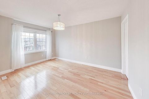 Photo 17 at 33 Pearcey Crescent, West Bayfield, Barrie