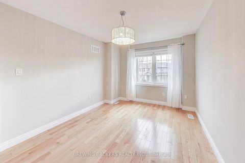 Photo 18 at 33 Pearcey Crescent, West Bayfield, Barrie