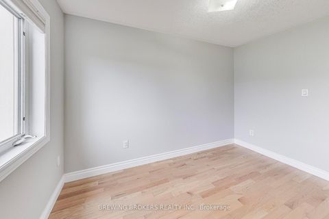Photo 24 at 33 Pearcey Crescent, West Bayfield, Barrie