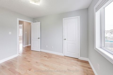 Photo 25 at 33 Pearcey Crescent, West Bayfield, Barrie