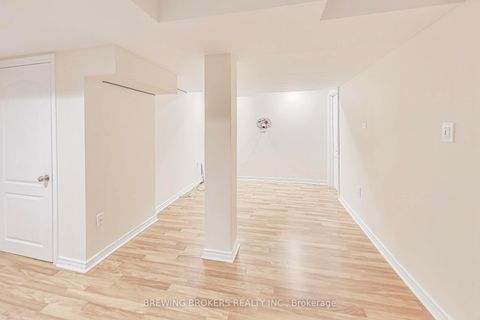 Photo 28 at 33 Pearcey Crescent, West Bayfield, Barrie