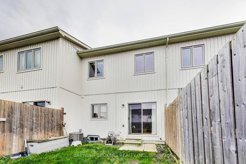 Photo 35 at 33 Pearcey Crescent, West Bayfield, Barrie