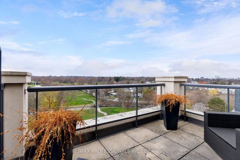 Photo 8 at PH3 - 9 Burnhamthorpe Crescent, City Centre West, Toronto