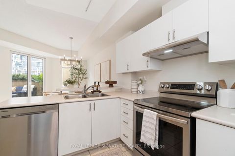 Photo 9 at 207 - 550 Front Street W, Waterfront Communities C1, Toronto