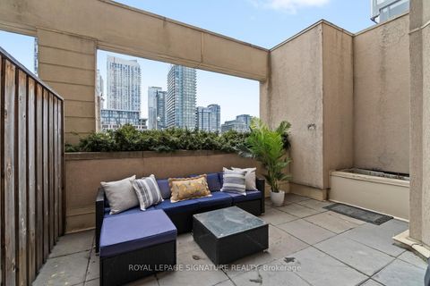 Photo 15 at 207 - 550 Front Street W, Waterfront Communities C1, Toronto