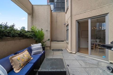 Photo 17 at 207 - 550 Front Street W, Waterfront Communities C1, Toronto