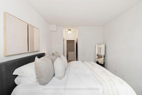Photo 24 at 207 - 550 Front Street W, Waterfront Communities C1, Toronto