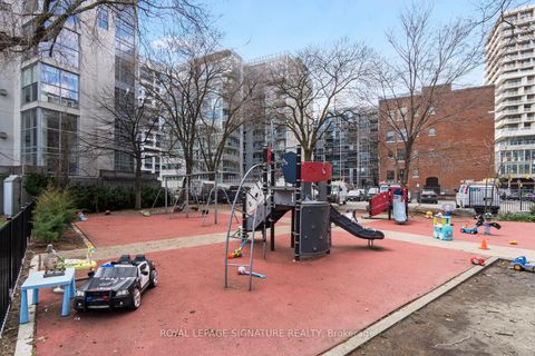 Photo 40 at 207 - 550 Front Street W, Waterfront Communities C1, Toronto