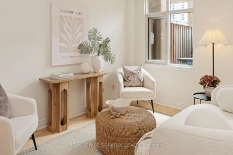Photo 42 at 207 - 550 Front Street W, Waterfront Communities C1, Toronto