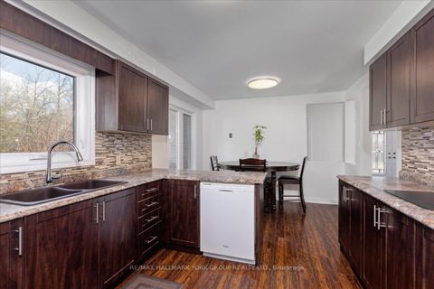 Photo 7 at 20 Sunbird Boulevard, Keswick North, Georgina