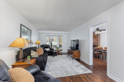 Photo 8 at 20 Sunbird Boulevard, Keswick North, Georgina
