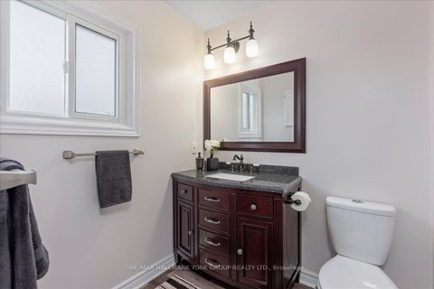 Photo 17 at 20 Sunbird Boulevard, Keswick North, Georgina