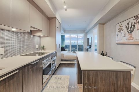Photo 3 at 412 - 4208 Dundas Street W, Humber Valley, Toronto