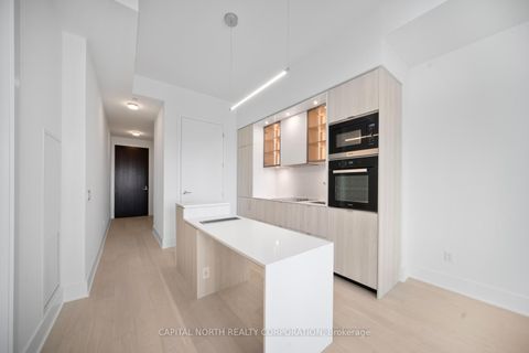 Photo 11 at 5908 - 11 Yorkville Avenue, Annex, Toronto