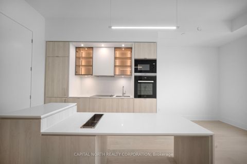 Photo 12 at 5908 - 11 Yorkville Avenue, Annex, Toronto