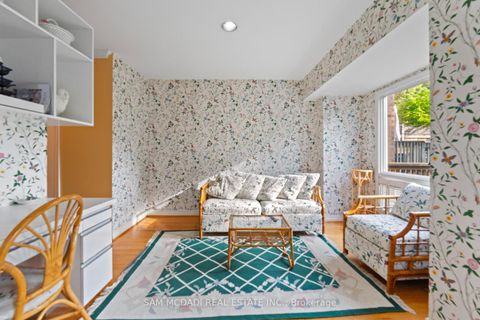 Photo 12 at 690 Oriole Parkway, Eglinton, Toronto