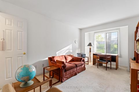 Photo 15 at 690 Oriole Parkway, Eglinton, Toronto