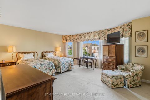 Photo 22 at 690 Oriole Parkway, Eglinton, Toronto