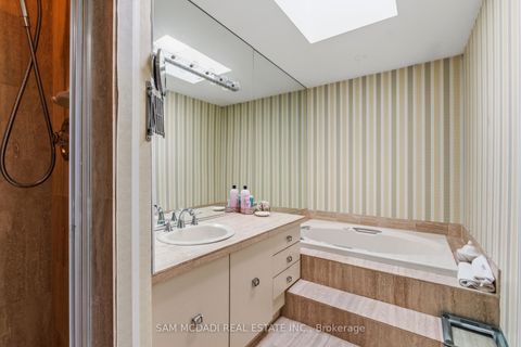 Photo 26 at 690 Oriole Parkway, Eglinton, Toronto