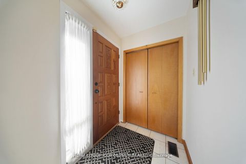 Photo 7 at 50 Felan Crescent, Beaumonde Heights, Toronto