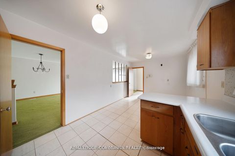 Photo 13 at 50 Felan Crescent, Beaumonde Heights, Toronto